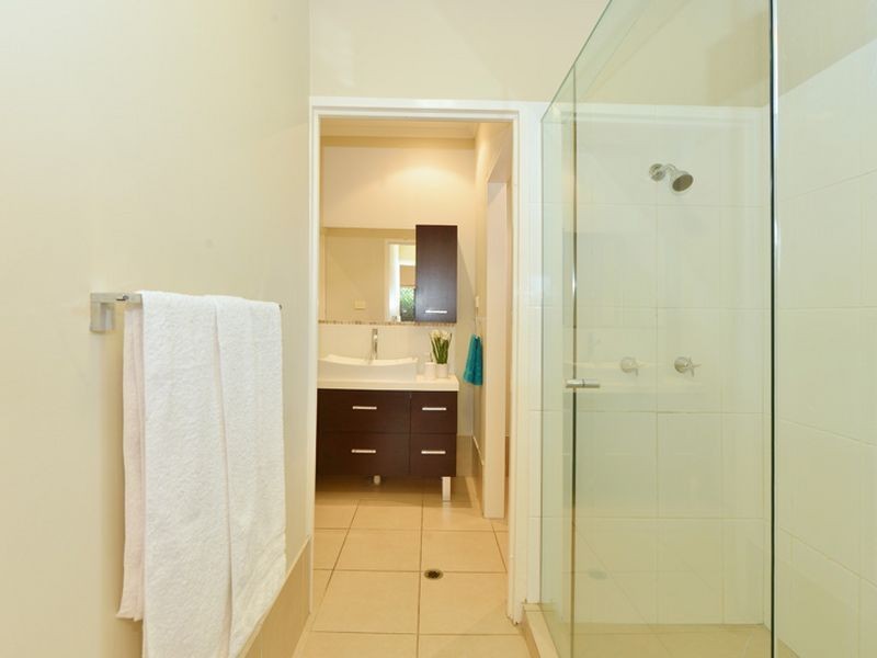 3 Iona Close, Edge Hill QLD 4870