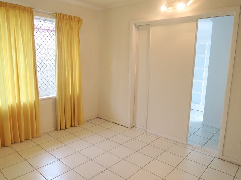 30 Derby Street, Yorkeys Knob QLD 4878