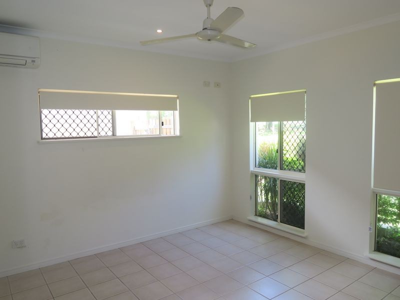 8 Scarlet Close, Mount Sheridan QLD 4868