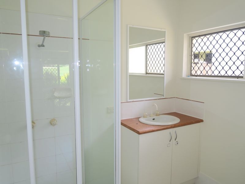 8 Scarlet Close, Mount Sheridan QLD 4868