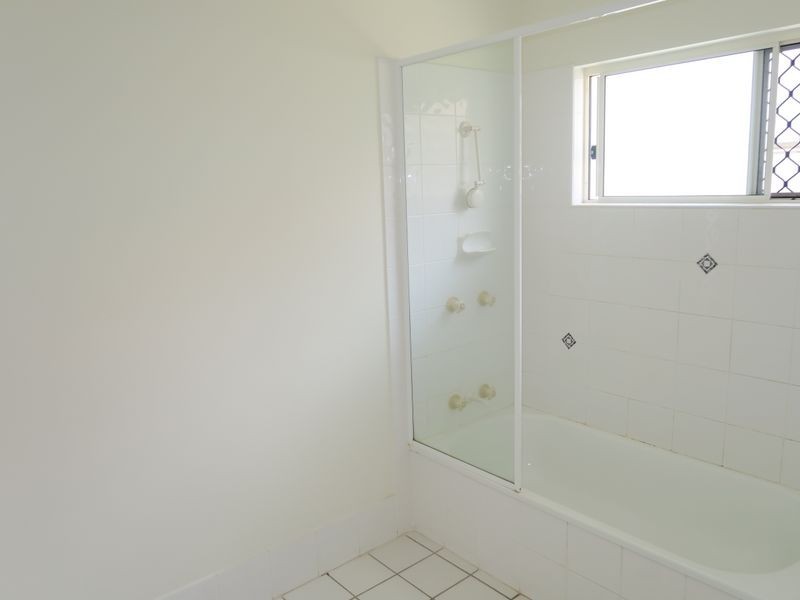 8 Scarlet Close, Mount Sheridan QLD 4868