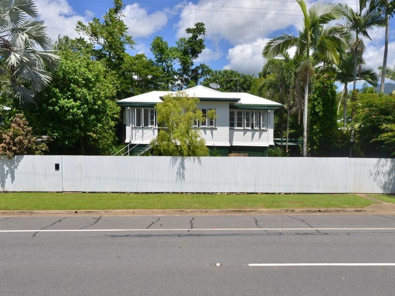 19 Keirle Ave, Whitfield QLD 4870