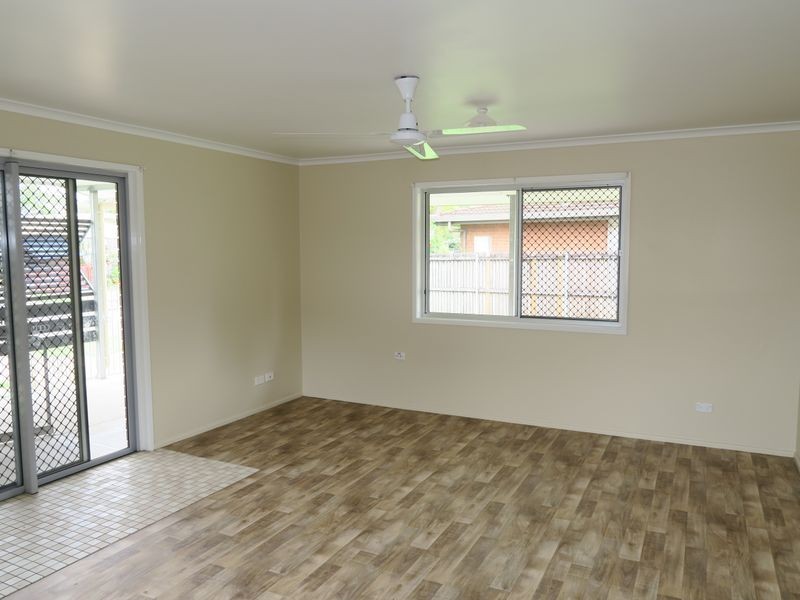 43 Francis Street, Mooroobool QLD 4870