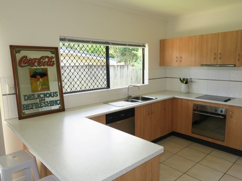 1/139 Jensen street, Whitfield QLD 4870