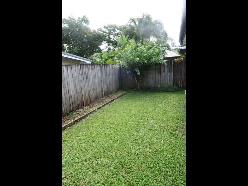 1/139 Jensen street, Whitfield QLD 4870