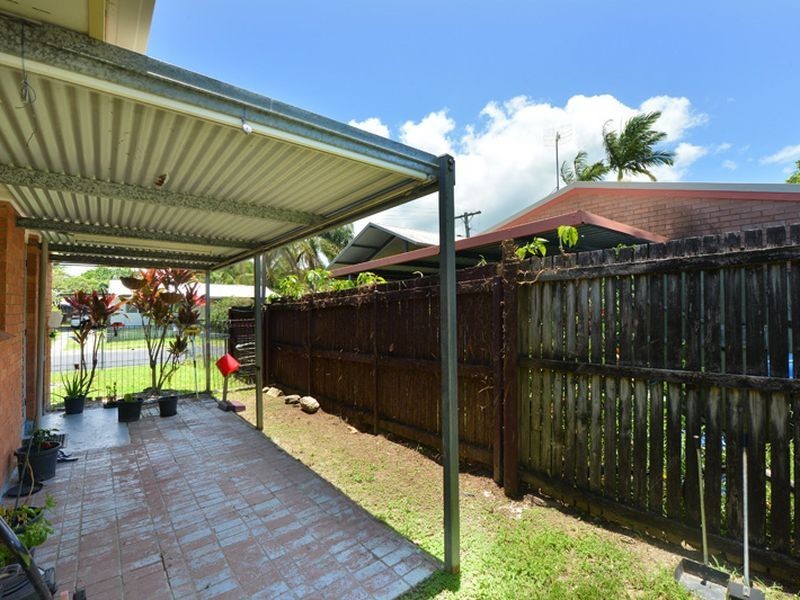 17 Rambutan Close, Manoora QLD 4870