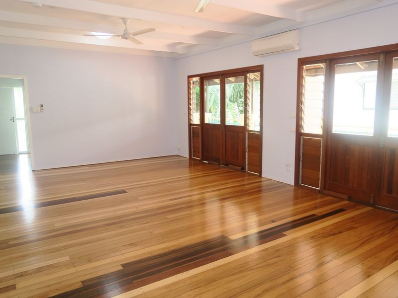 1/47 Smith Street, Cairns North QLD 4870