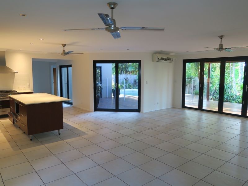 112 Petersen Street, Freshwater QLD 4870