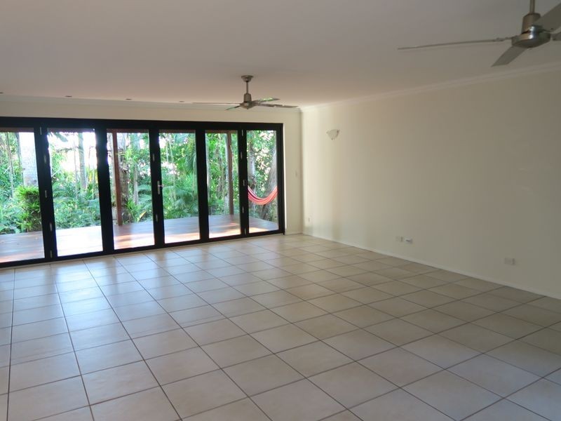 112 Petersen Street, Freshwater QLD 4870