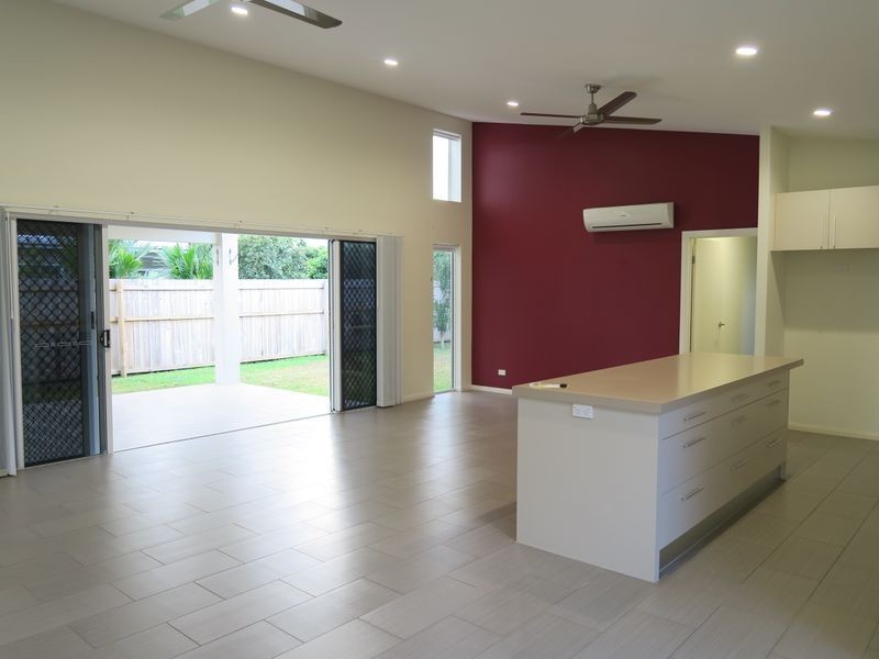 4 Moojeeba Way, Trinity Park QLD 4879