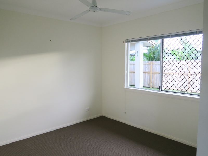 4 Moojeeba Way, Trinity Park QLD 4879