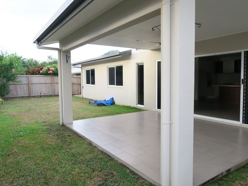 4 Moojeeba Way, Trinity Park QLD 4879