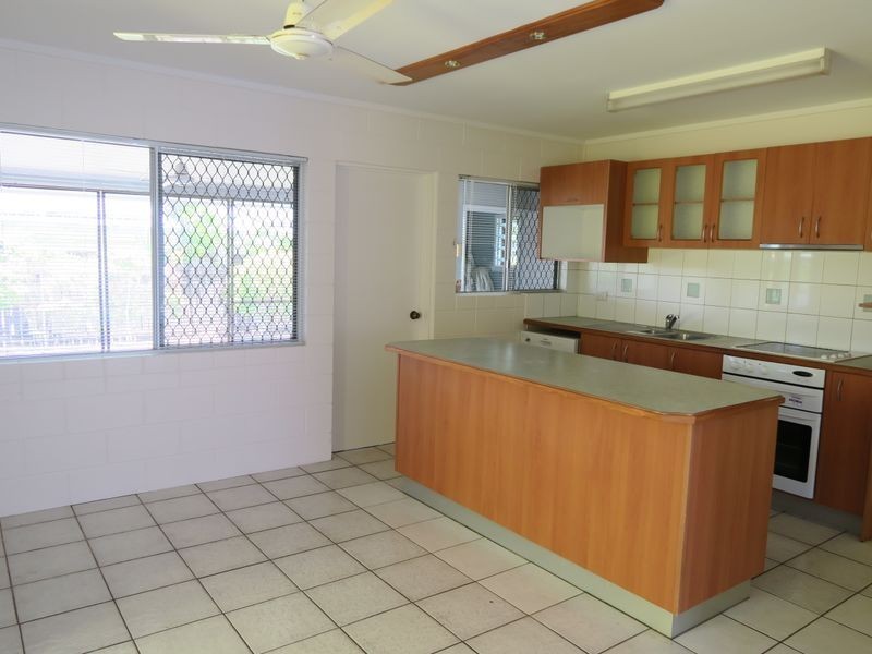 29 Junction Street, Edge Hill QLD 4870