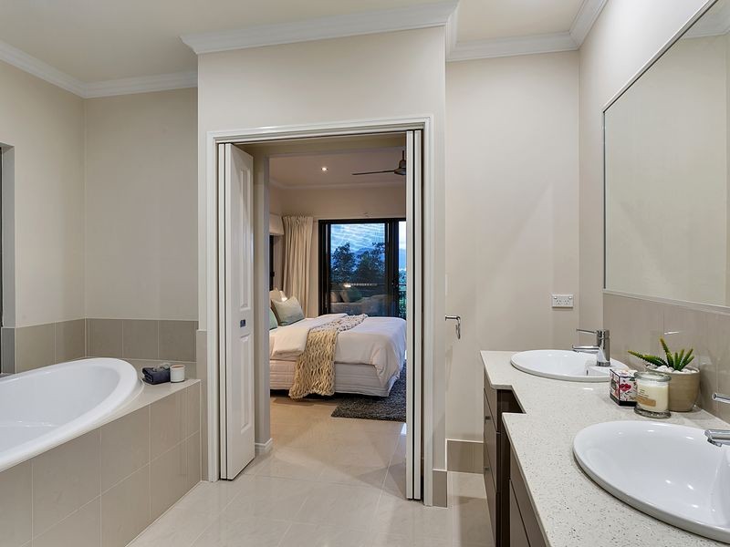 14 Grace Close, Whitfield QLD 4870