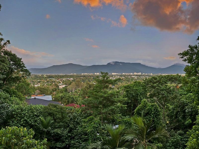 14 Grace Close, Whitfield QLD 4870