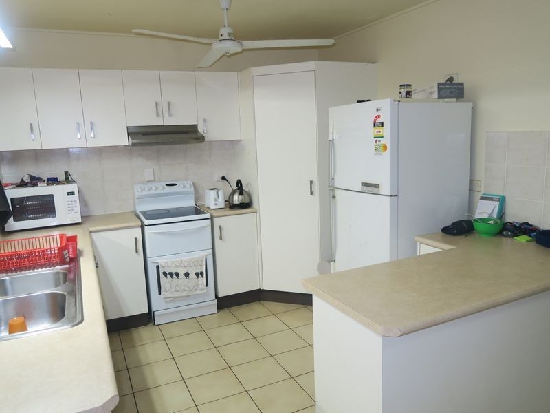 25 Duignan Street, Whitfield QLD 4870