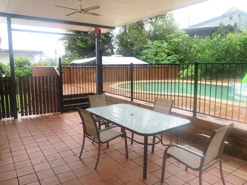 25 Duignan Street, Whitfield QLD 4870