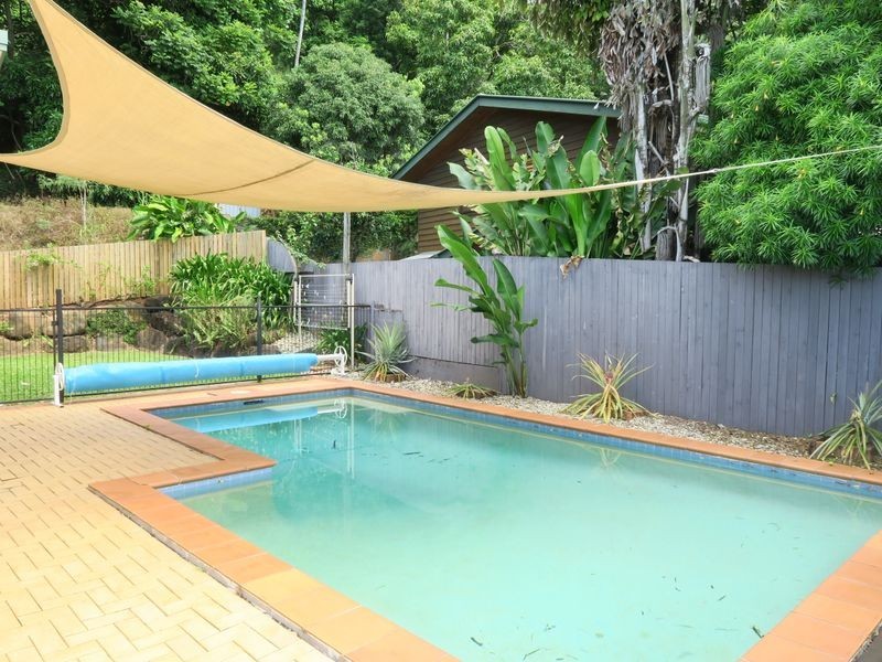 1 Primo Street, Freshwater QLD 4870