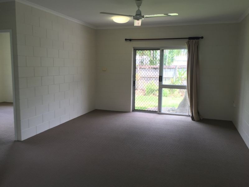 1/2-4 Brooks Street, Whitfield QLD 4870