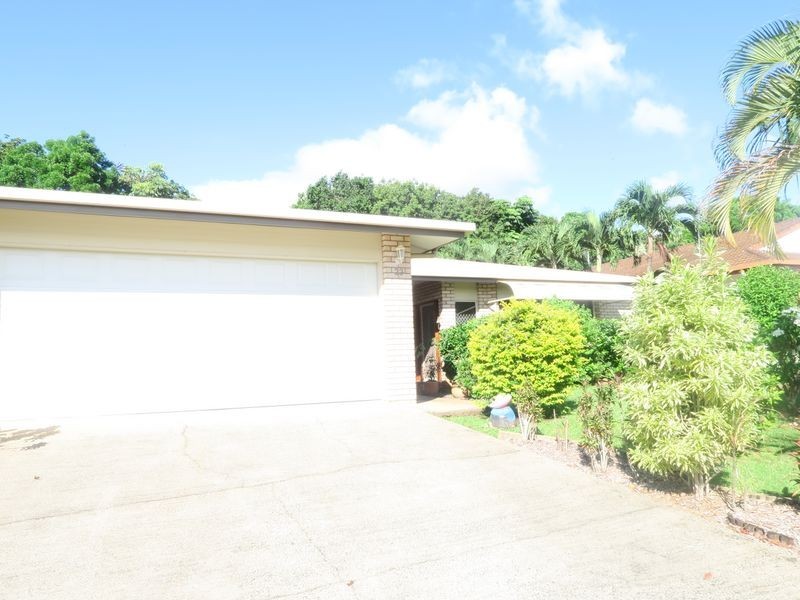 23 Majestic street, Kamerunga QLD 4870