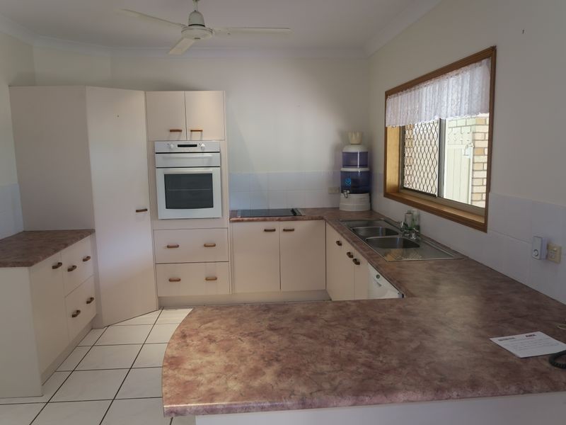 23 Majestic street, Kamerunga QLD 4870