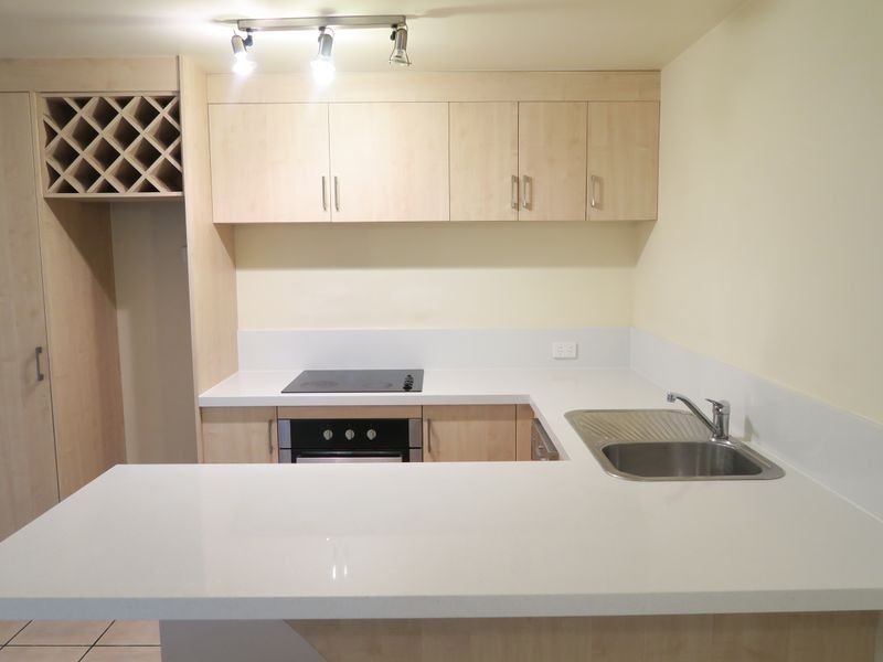 21/10-16 Digger Street, Cairns North QLD 4870
