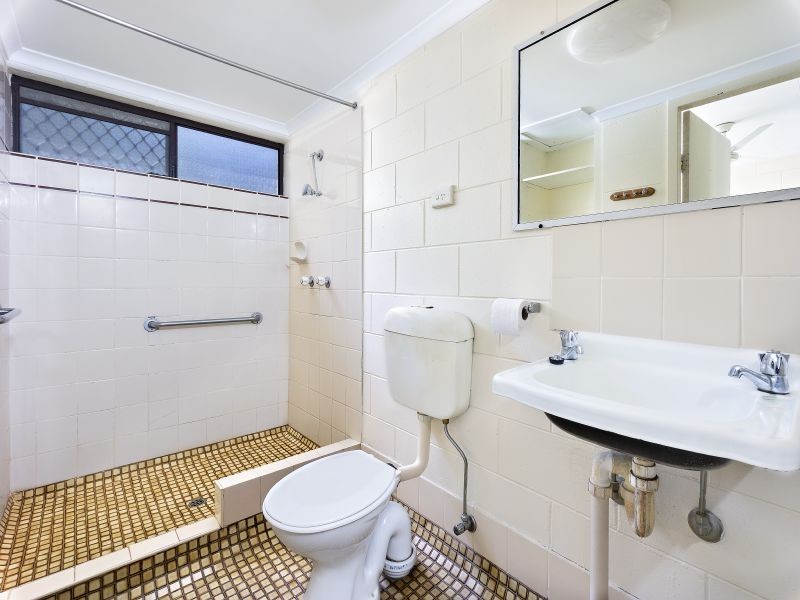 22/6 Hector Close, Westcourt QLD 4870