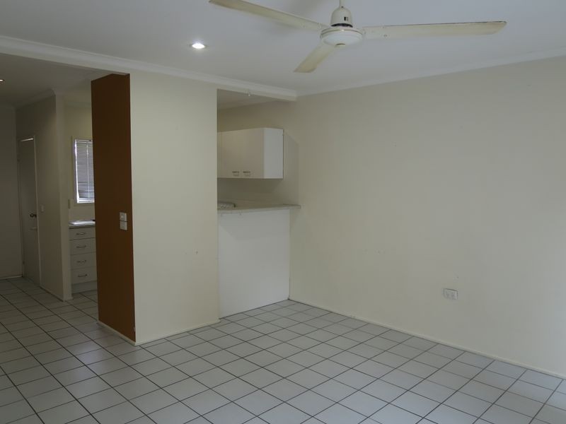 3/462 McCoombe Street, Manunda QLD 4870