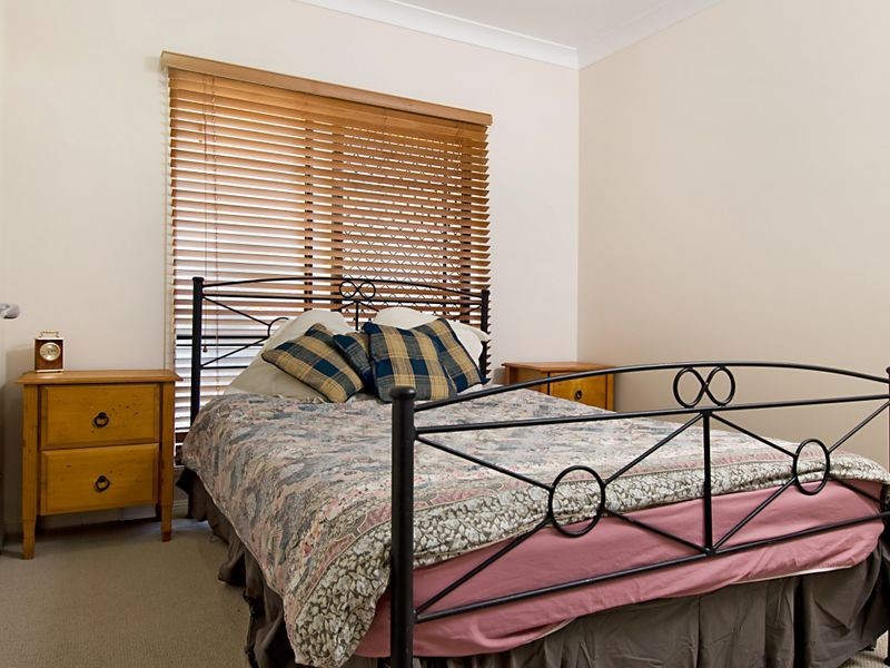 9 Fantan Close, Redlynch QLD 4870
