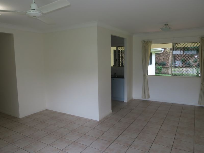 19 William Hickey Street, Redlynch QLD 4870