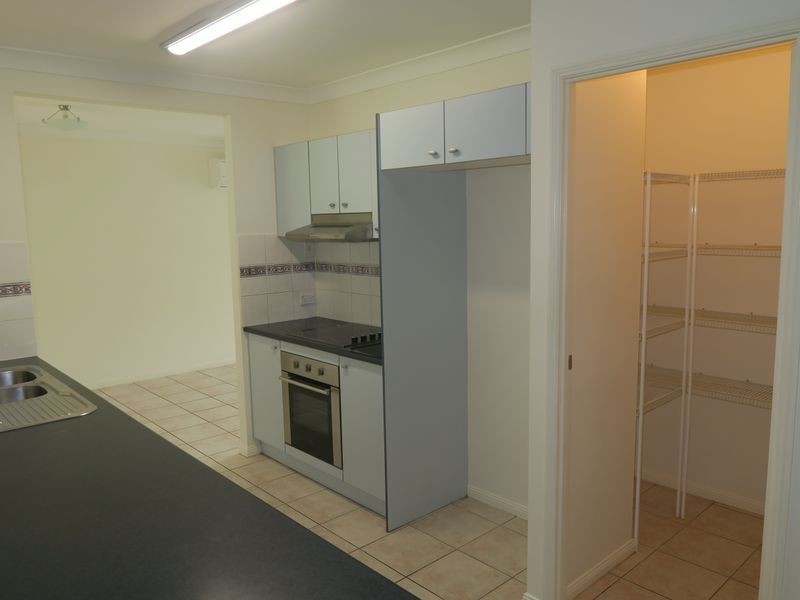19 William Hickey Street, Redlynch QLD 4870