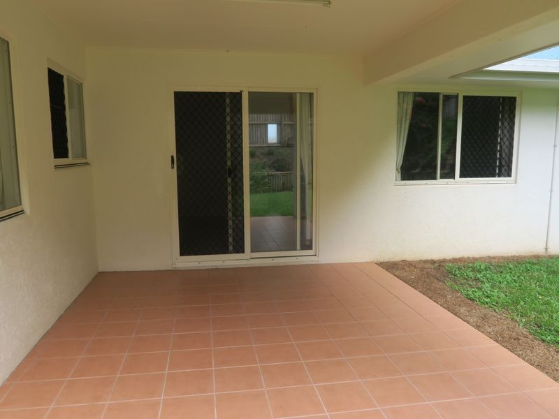 19 William Hickey Street, Redlynch QLD 4870