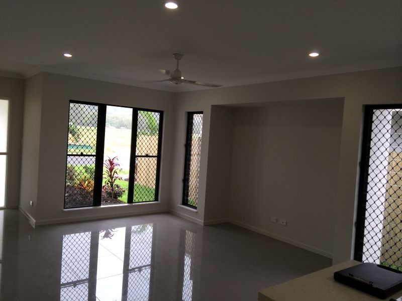 32 Hillary Drive, Smithfield QLD 4878