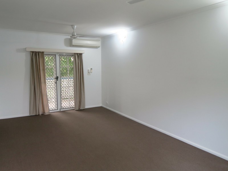 8/3-5 Springfield Crescent, Manoora QLD 4870