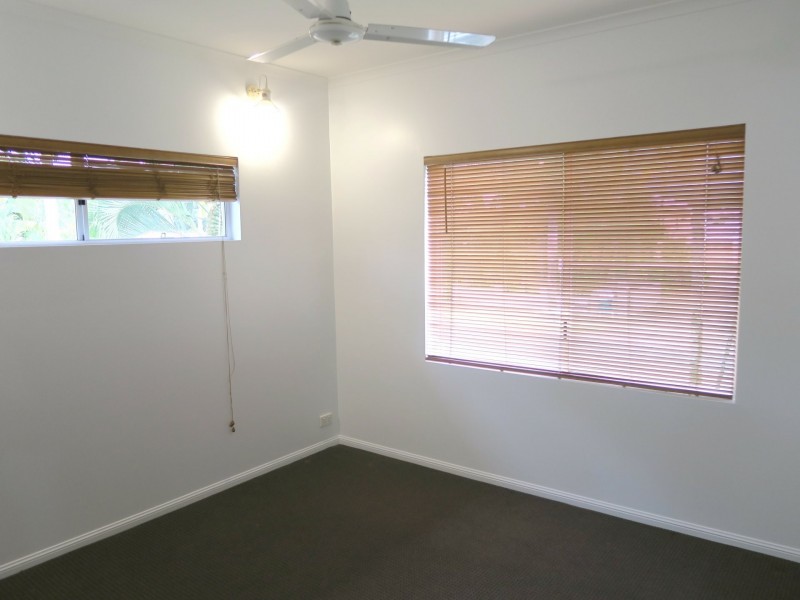 8/3-5 Springfield Crescent, Manoora QLD 4870