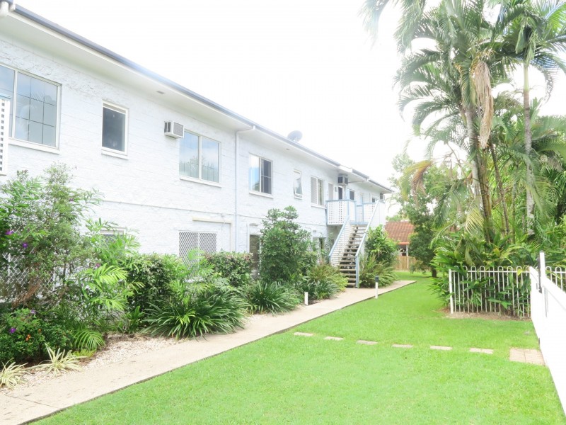 8/3-5 Springfield Crescent, Manoora QLD 4870