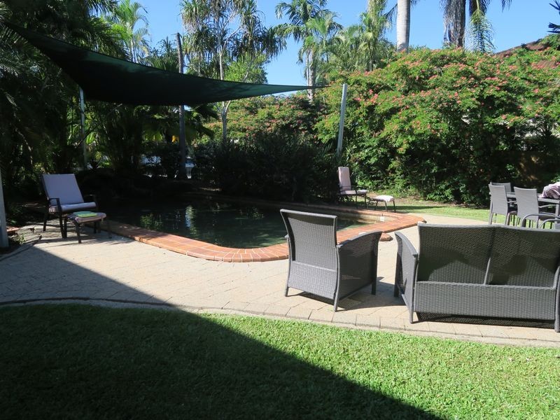 9/11 Springfield Crescent, Manoora QLD 4870