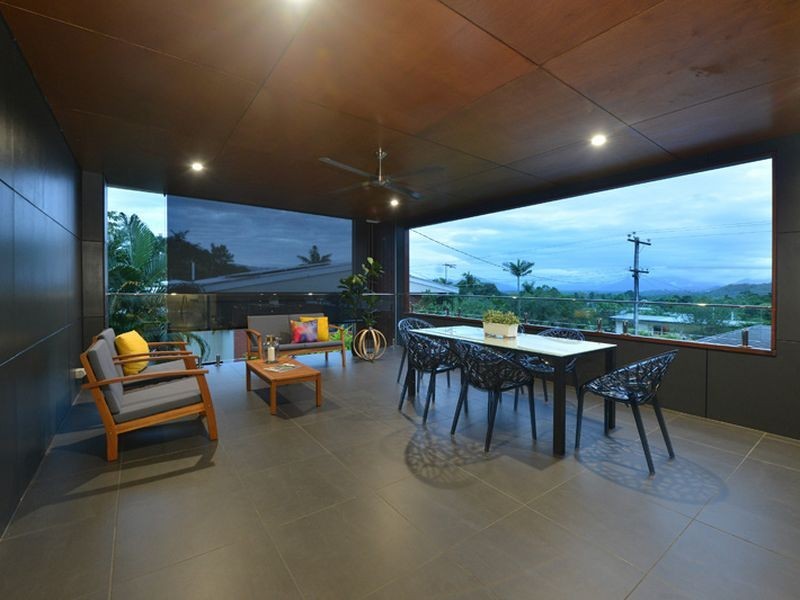 12 Sommerville Crescent, Whitfield QLD 4870