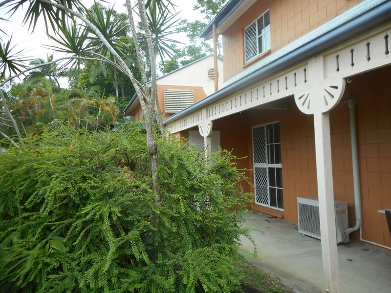 2/73 Toogood Road, Woree QLD 4868