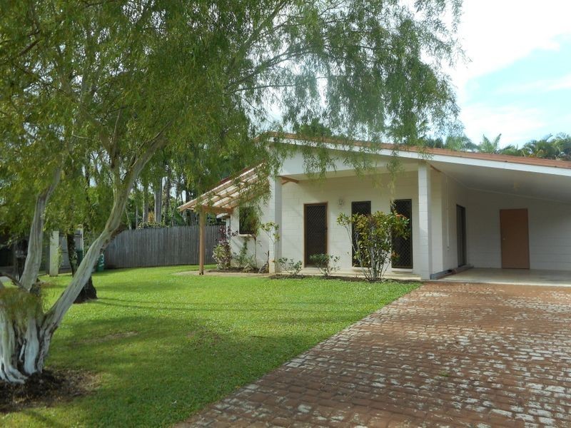 3 Leanne Close, Woree QLD 4868