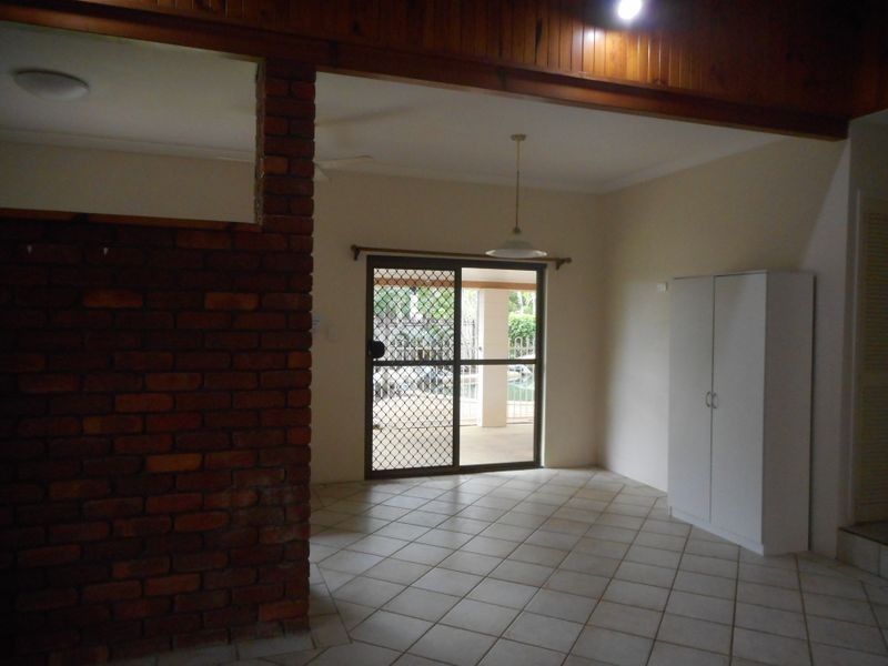 3 Leanne Close, Woree QLD 4868
