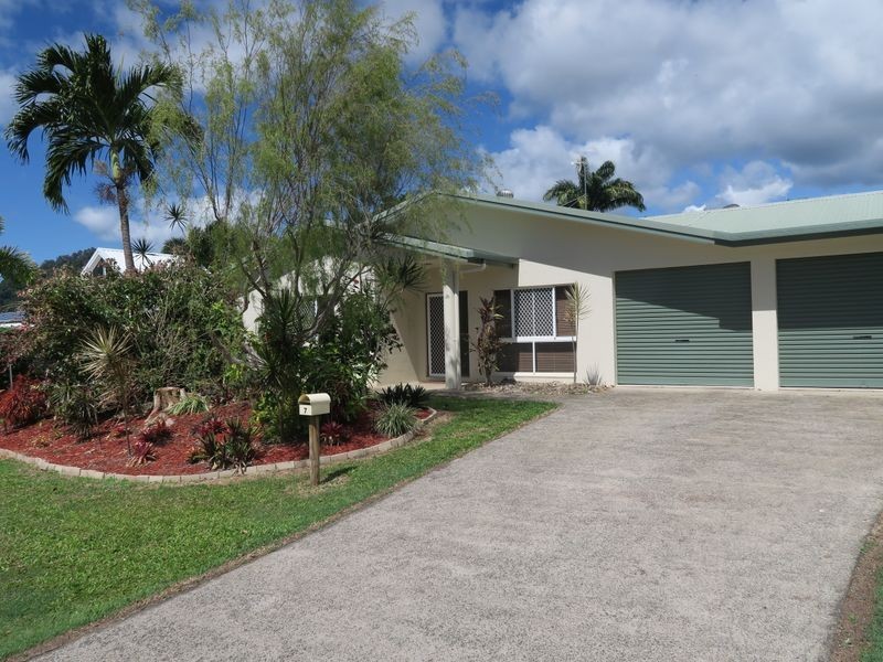 7 Ebony Street, Redlynch QLD 4870