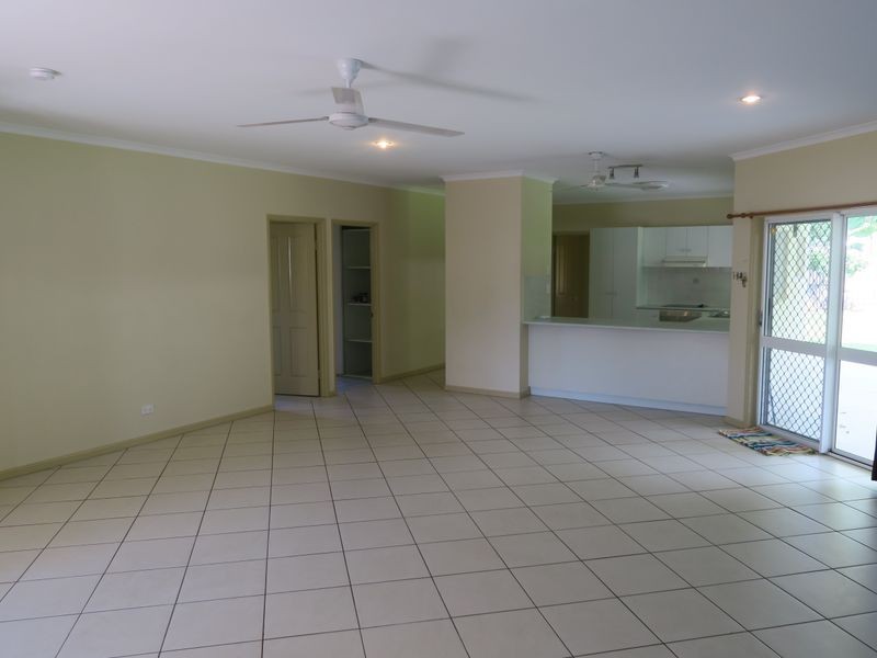 7 Ebony Street, Redlynch QLD 4870