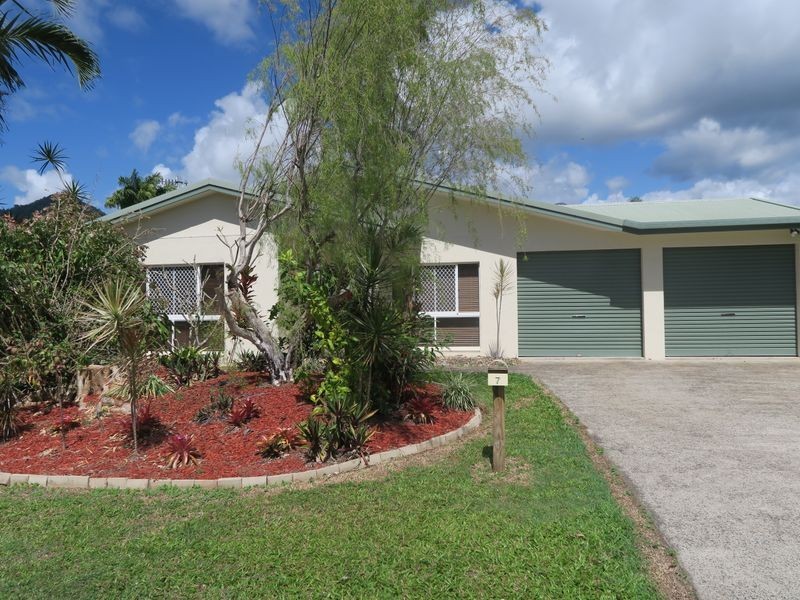 7 Ebony Street, Redlynch QLD 4870