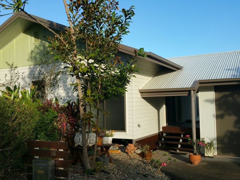 55 Catamaran Circuit, Trinity Beach QLD 4879