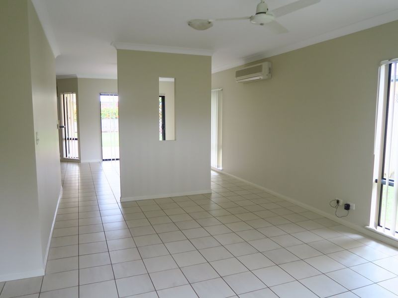 6 Aroona Street, Caravonica QLD 4878