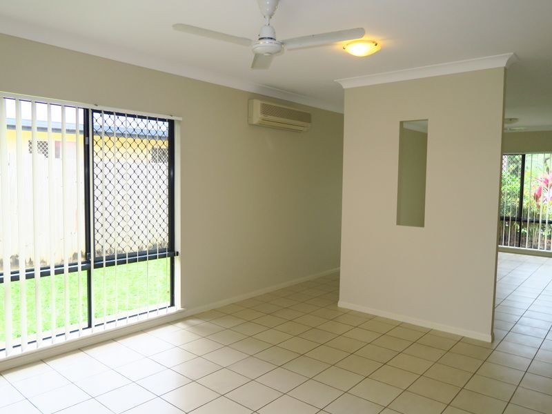 6 Aroona Street, Caravonica QLD 4878