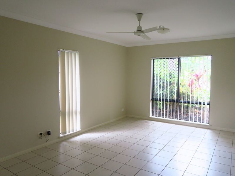 6 Aroona Street, Caravonica QLD 4878