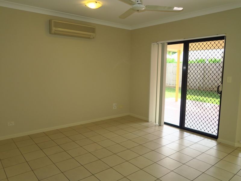 6 Aroona Street, Caravonica QLD 4878