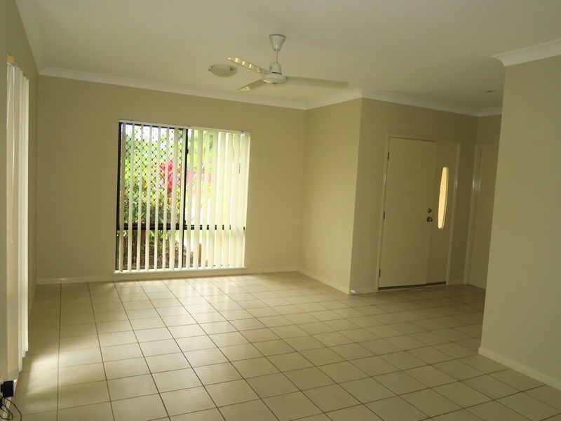 6 Aroona Street, Caravonica QLD 4878